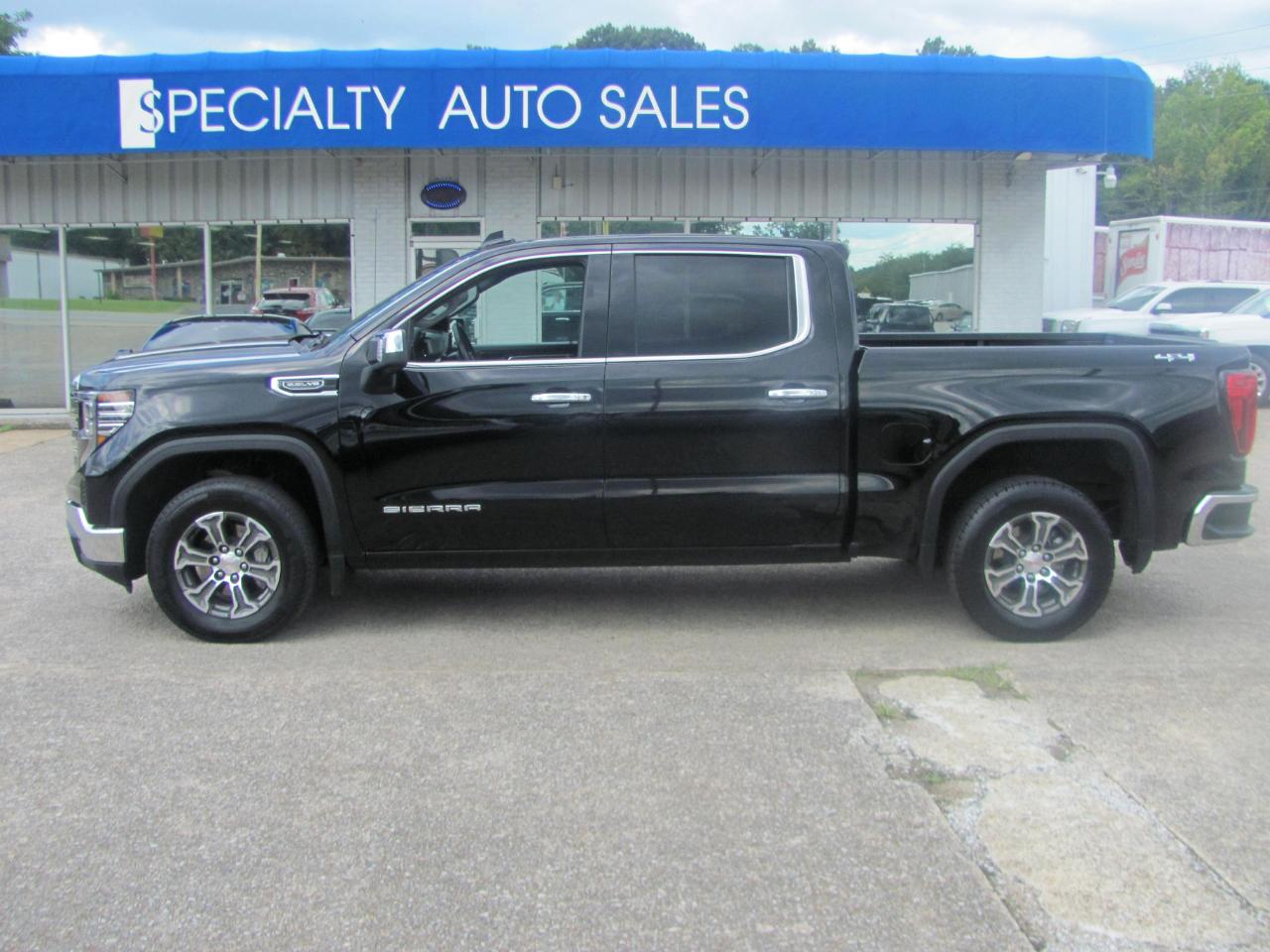 GMC Sierra 1500 SLT Crew Cab 4WD 2025