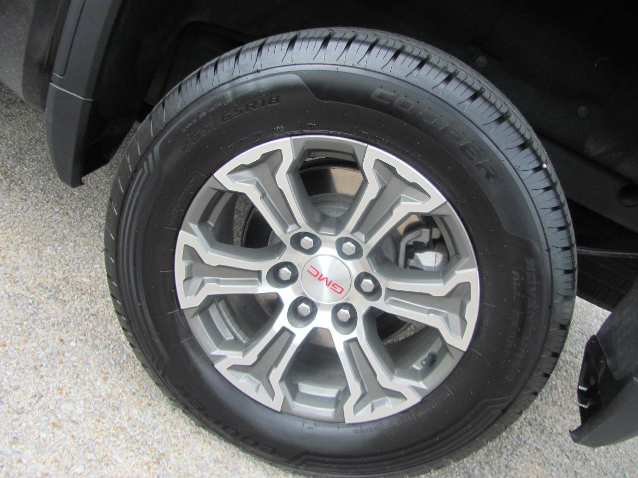 GMC Sierra 1500 SLT Crew Cab 4WD 2025