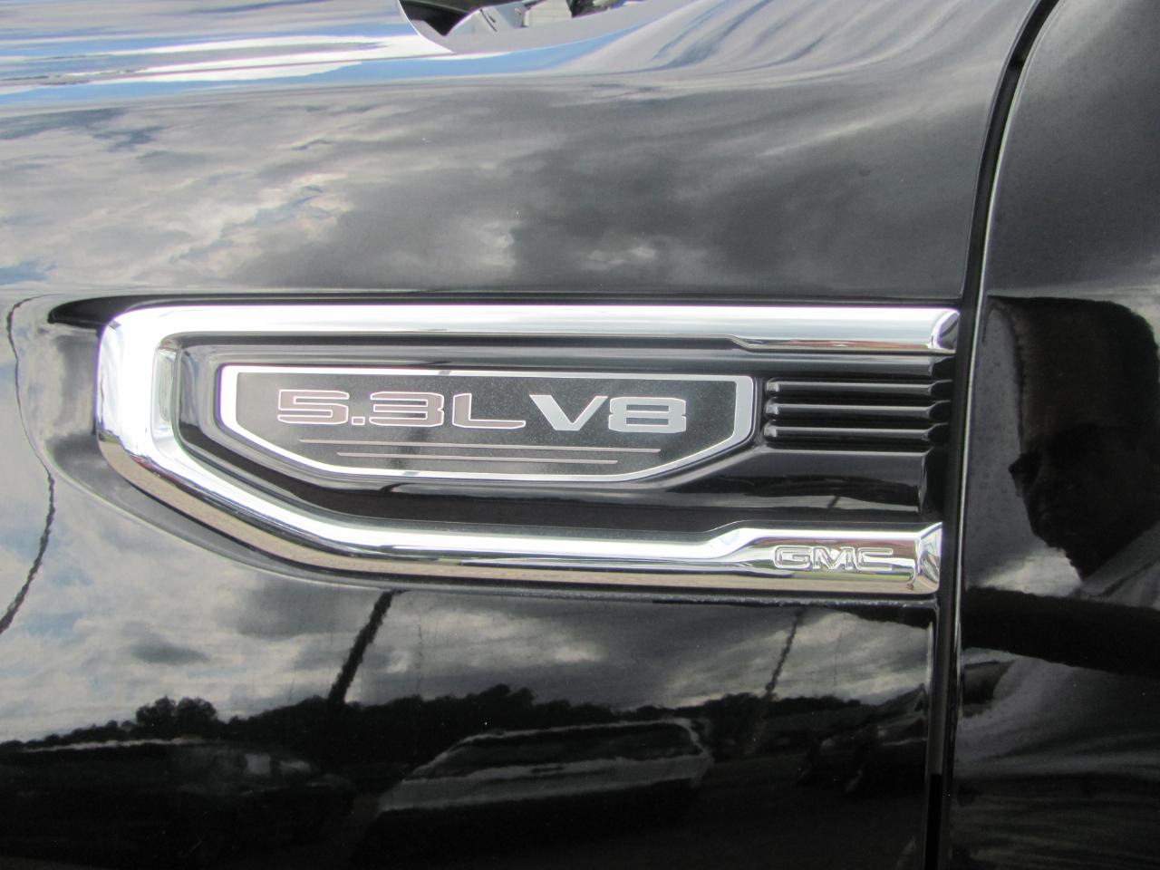 GMC Sierra 1500 SLT Crew Cab 4WD 2025