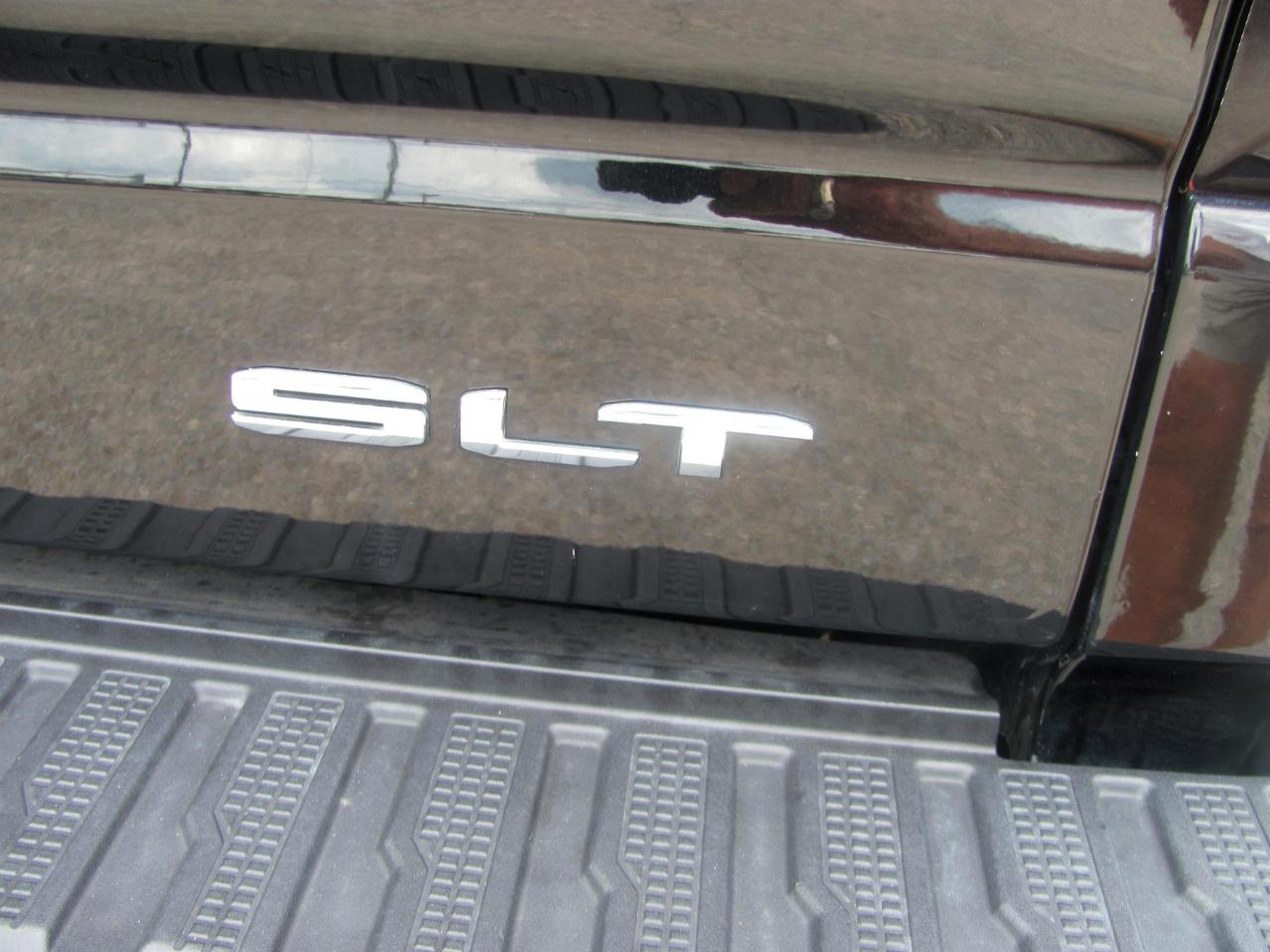 GMC Sierra 1500 SLT Crew Cab 4WD 2025