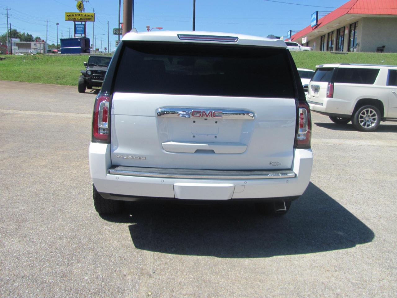 GMC Yukon Denali 2WD 2016