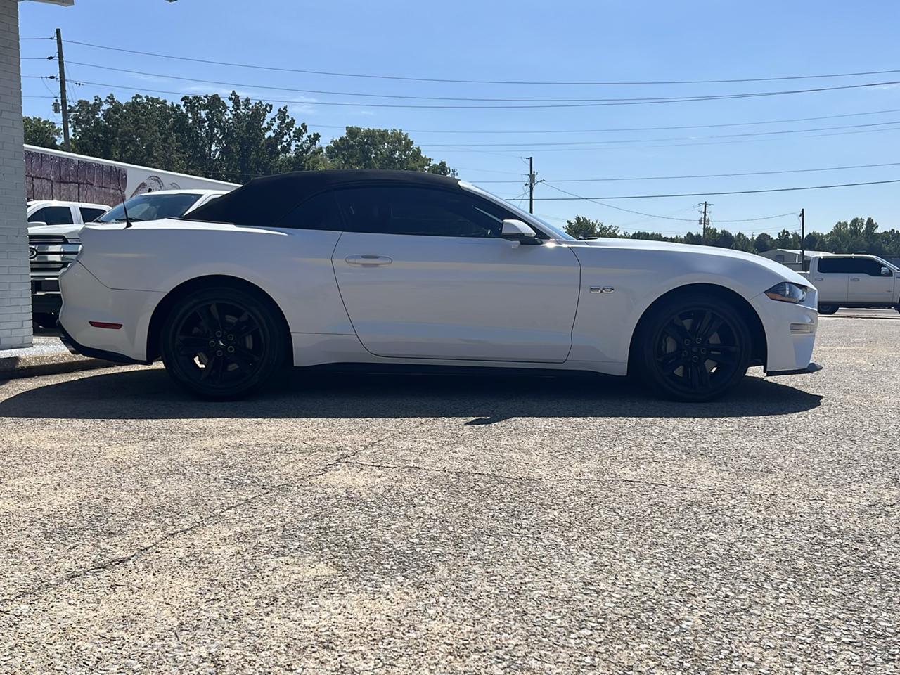Ford Mustang GT convertible 2018