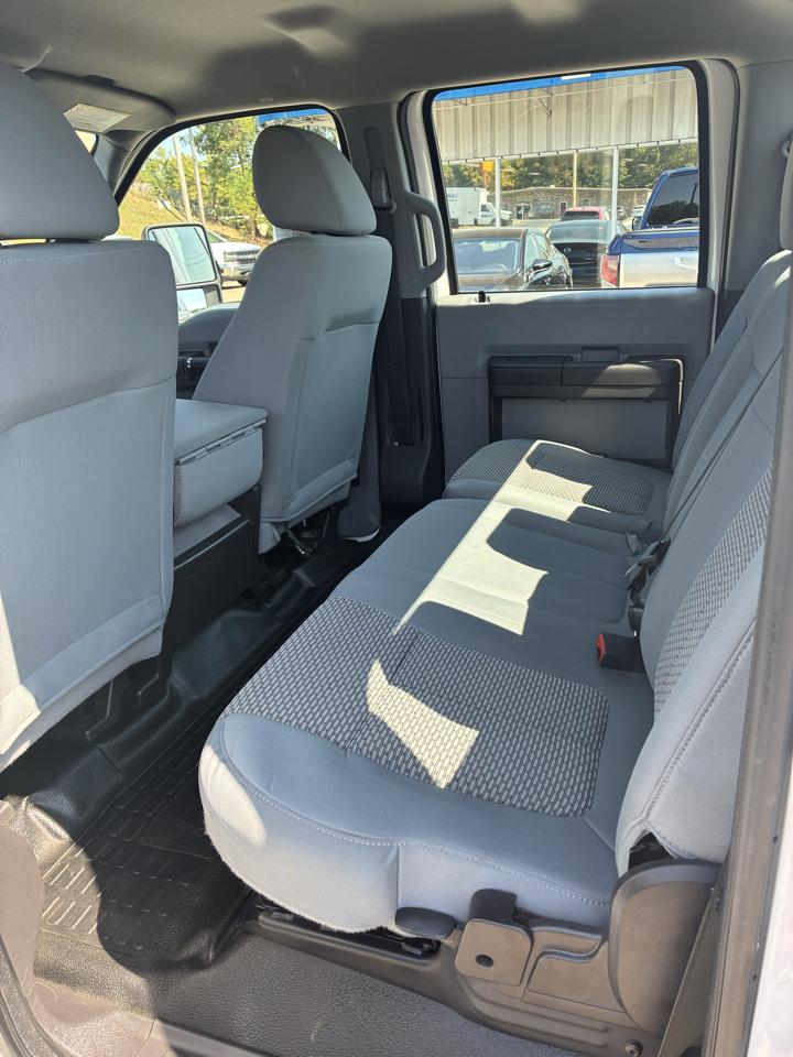 Ford F-350 SD XLT Crew Cab Long Bed DRW 4WD 2015