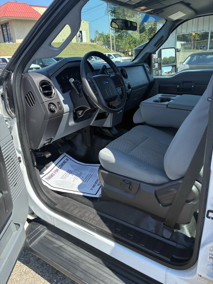 Ford F-350 SD XLT Crew Cab Long Bed DRW 4WD 2015