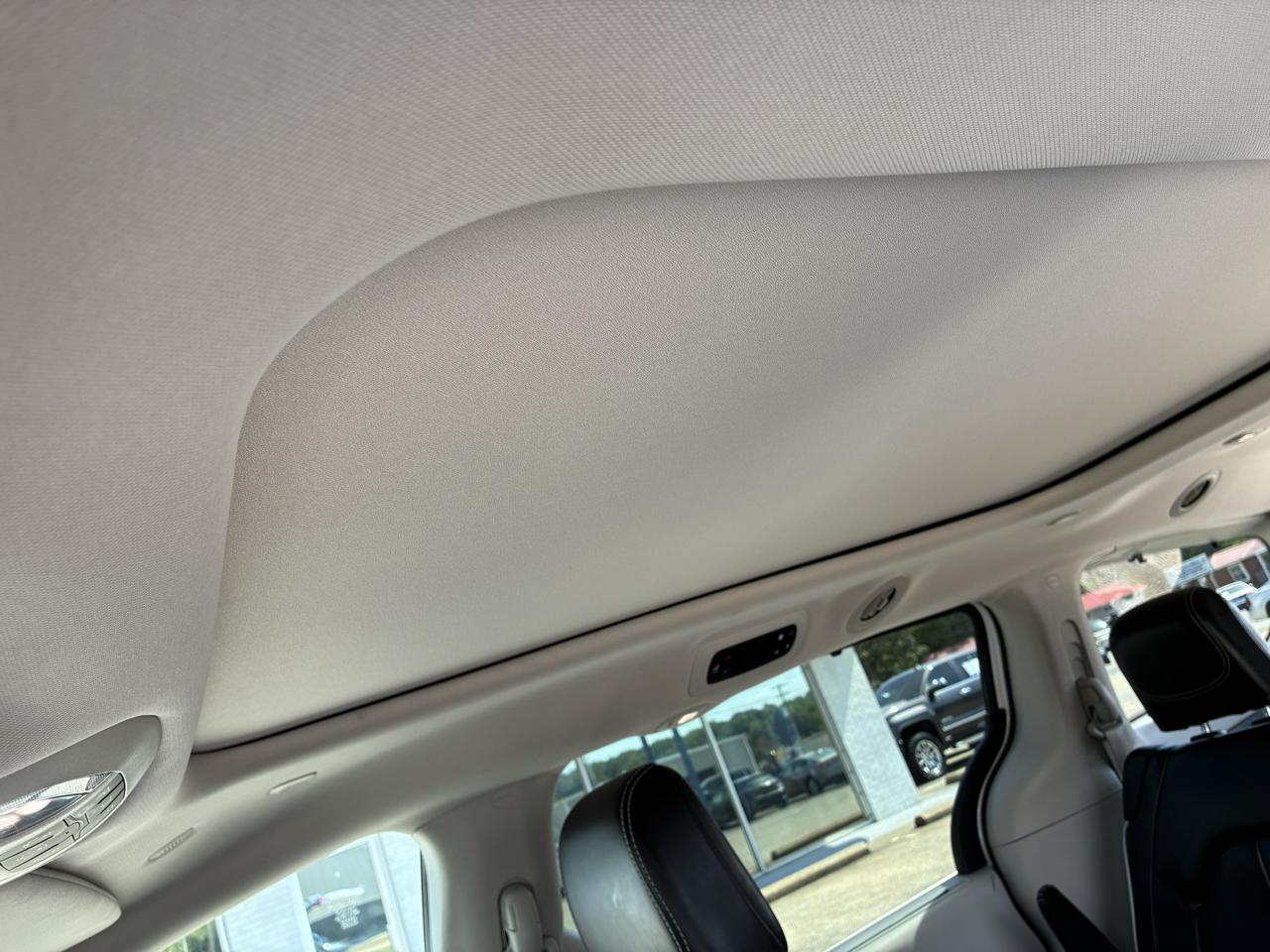 Chrysler Pacifica Limited 2023