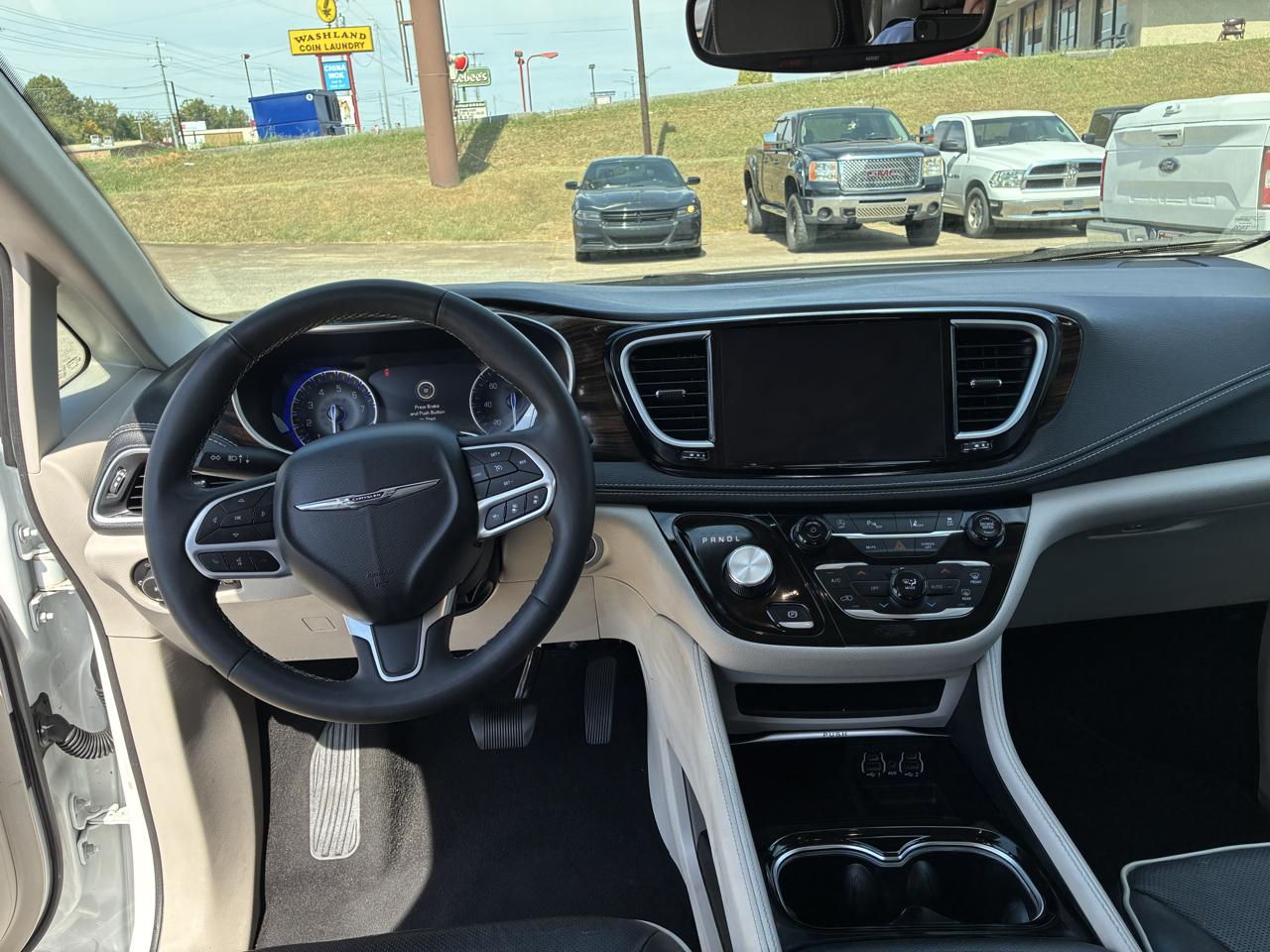 Chrysler Pacifica Limited 2023