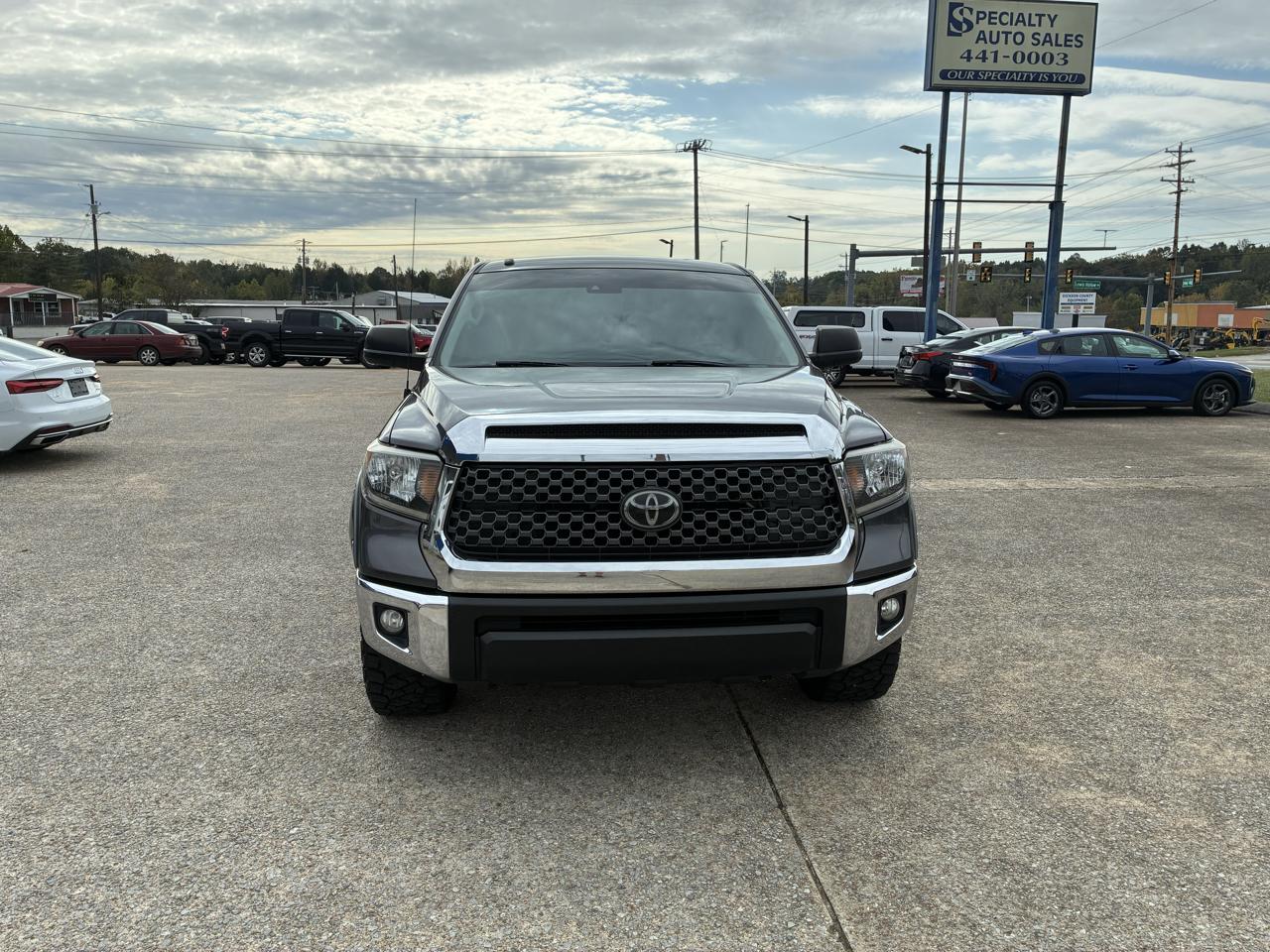 Toyota Tundra SR5 4.6L V8 CrewMax 2WD 2018
