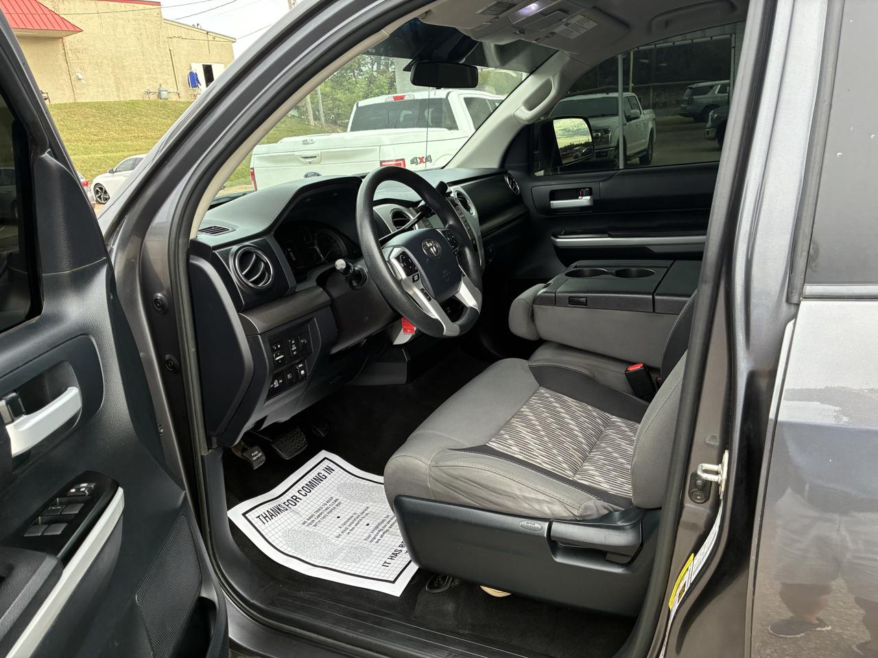 Toyota Tundra SR5 4.6L V8 CrewMax 2WD 2018