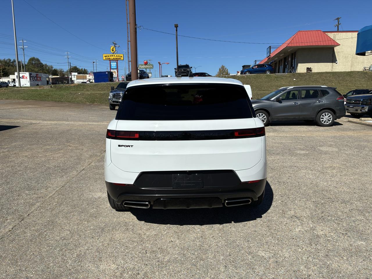 Land Rover Range Rover Sport P400 Dynamic 2025