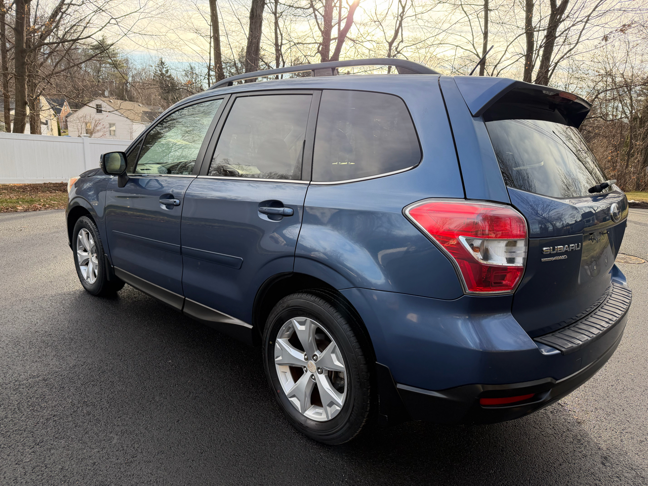 Subaru Forester 2.5i Touring 2014