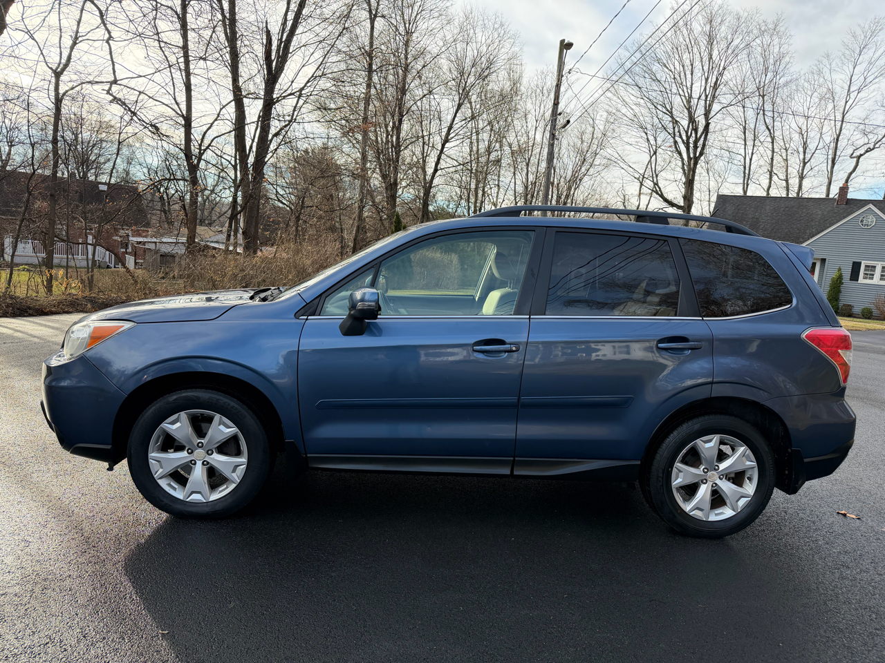 Subaru Forester 2.5i Touring 2014