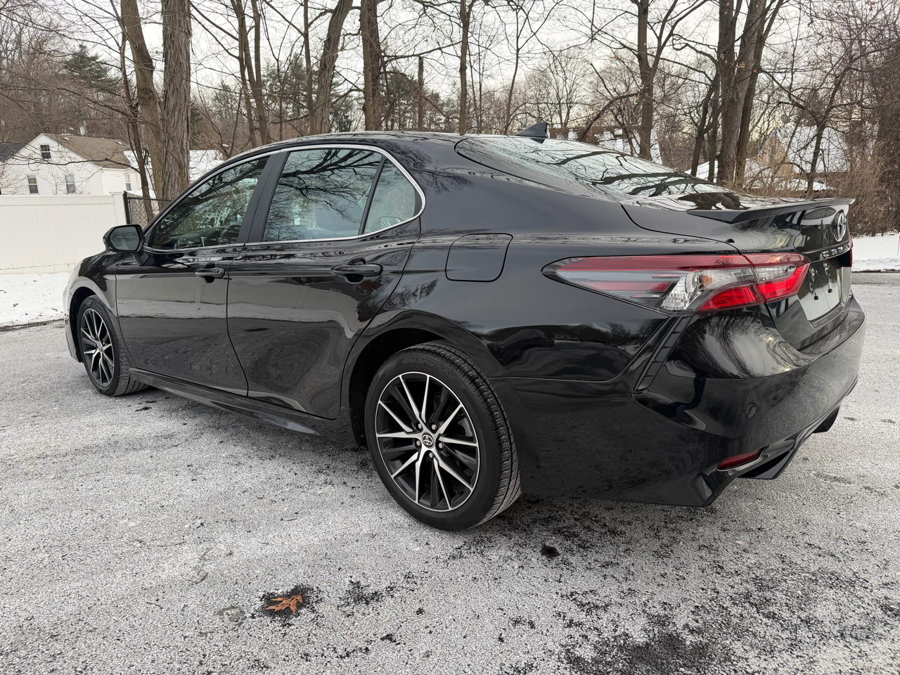 Toyota Camry SE 2024