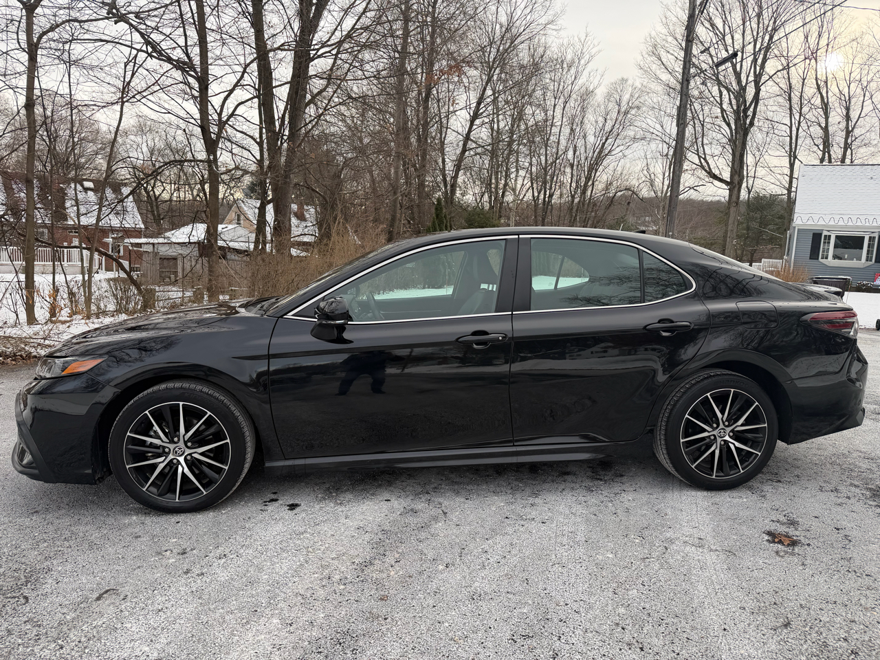 Toyota Camry SE 2024