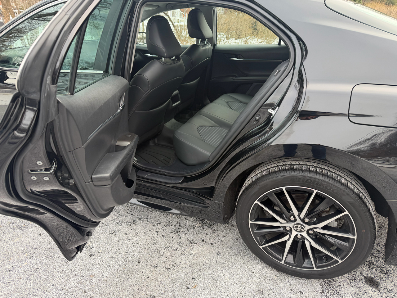 Toyota Camry SE 2024