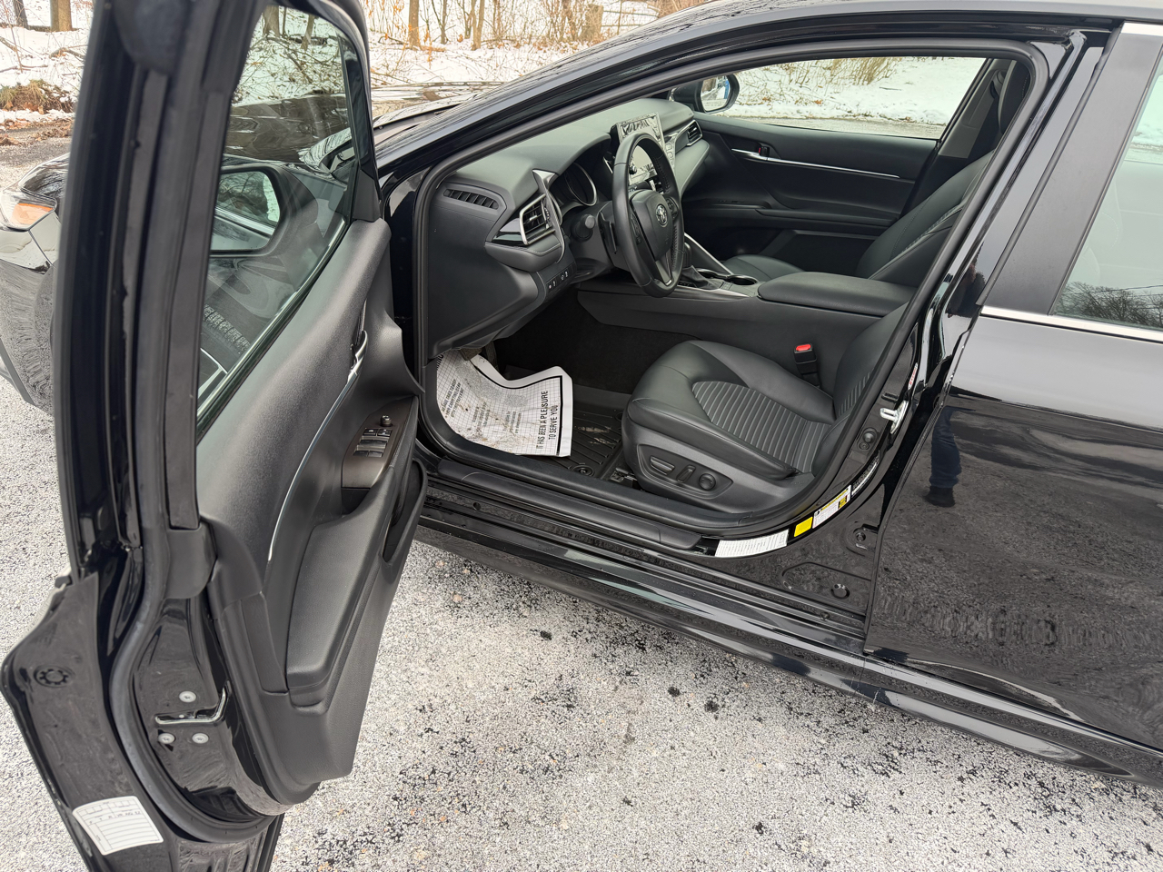 Toyota Camry SE 2024