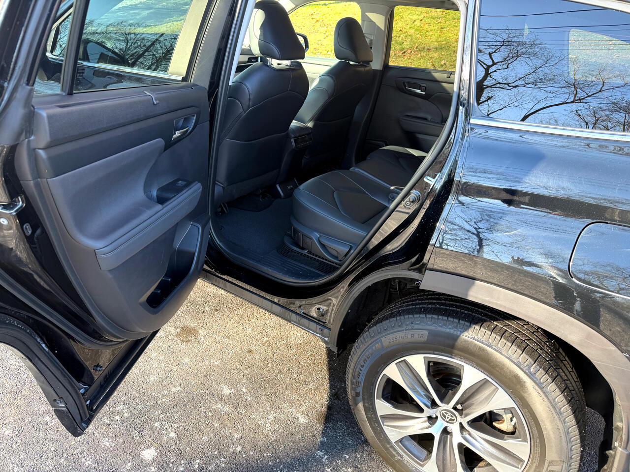 Toyota Highlander Hybrid XLE AWD 2023