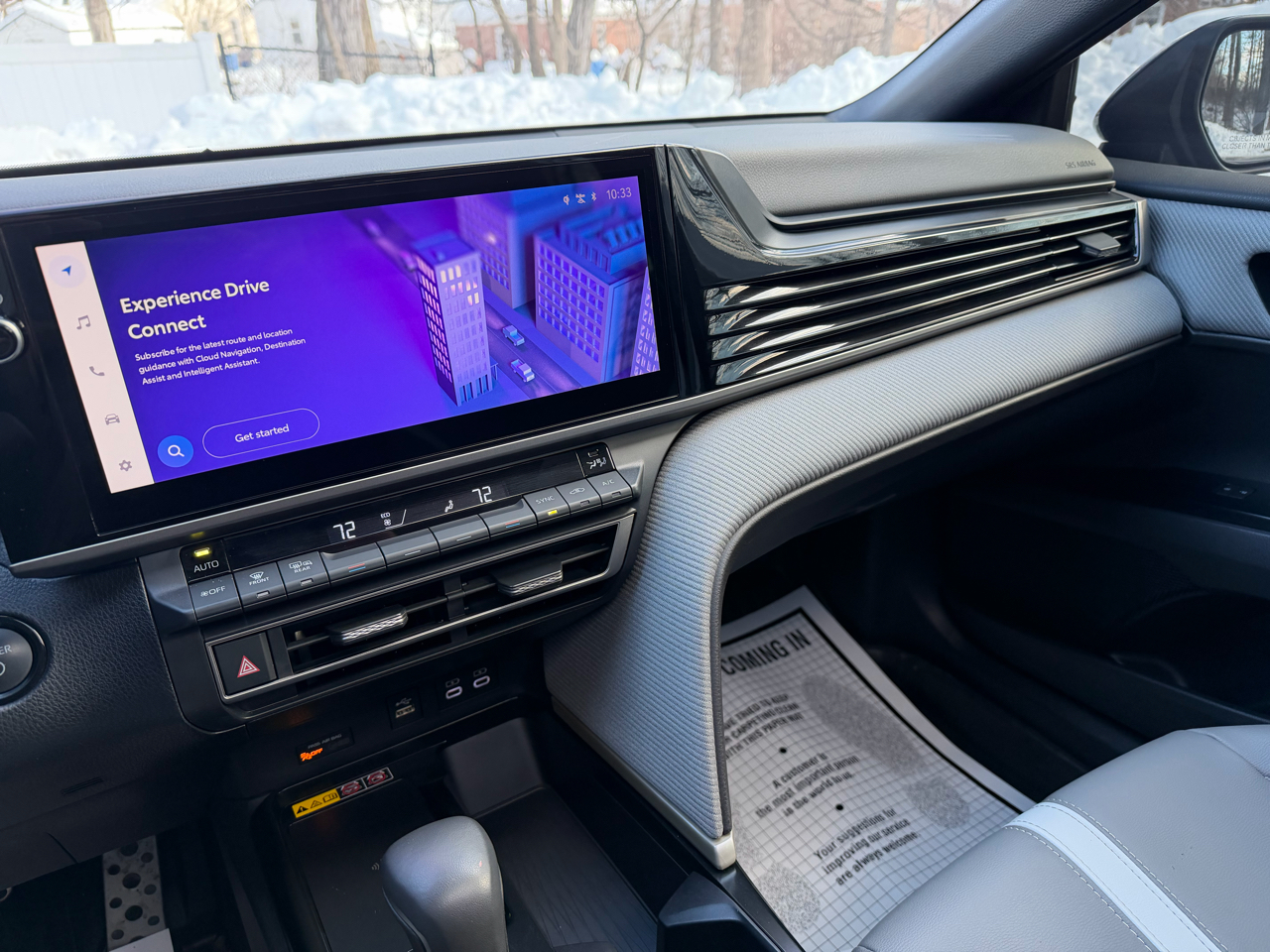 Toyota Camry Hybrid XLE 2025