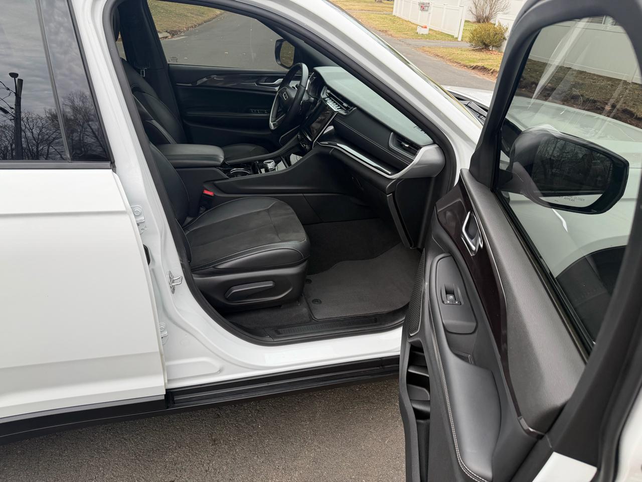 Jeep Grand Cherokee 4WD 4dr Altitude 2022