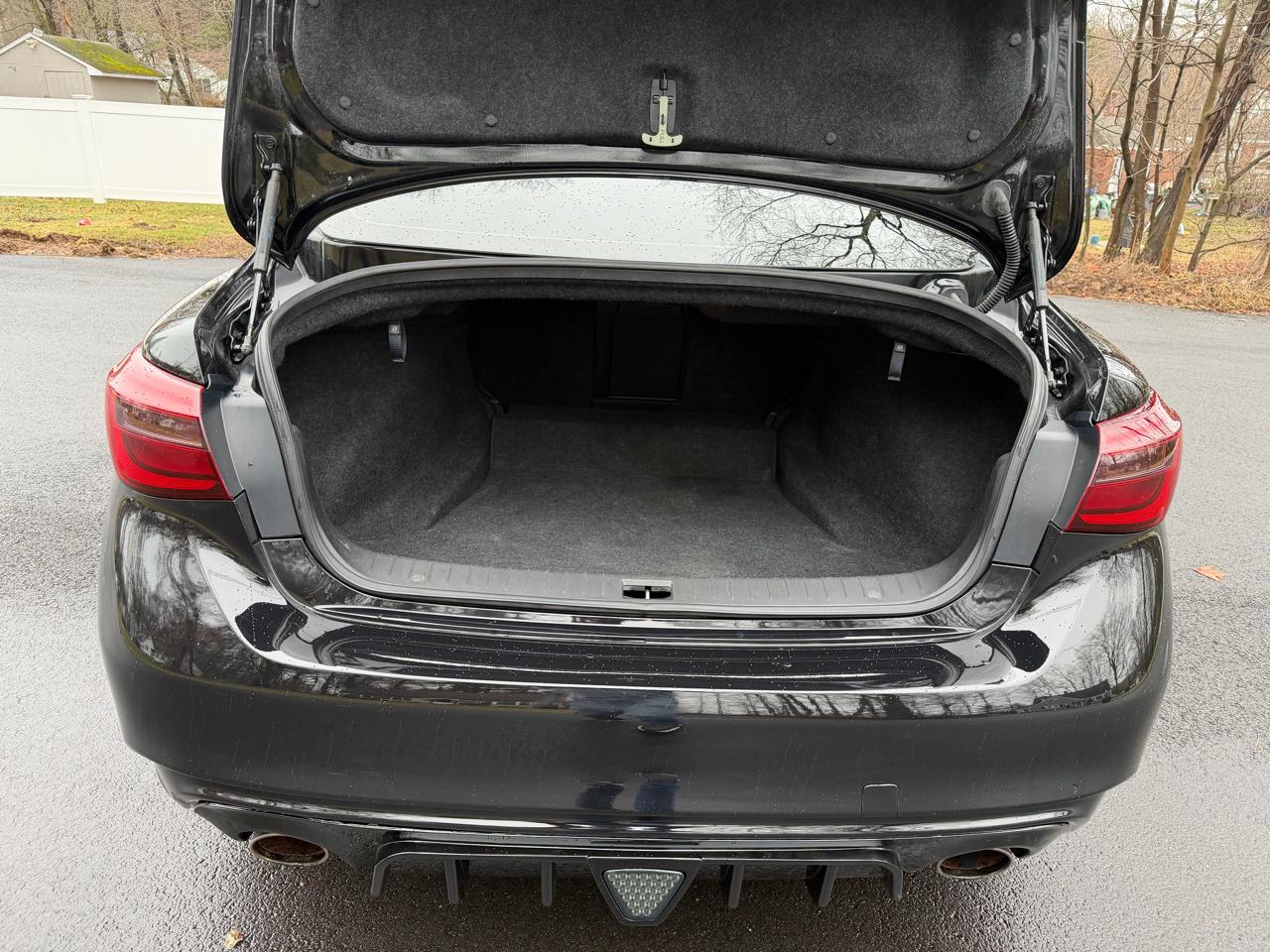 Infiniti Q50 3.0t LUXE AWD 2019