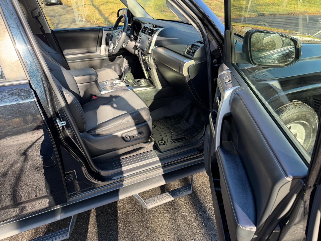 Toyota 4Runner SR5 Premium 4WD 2021