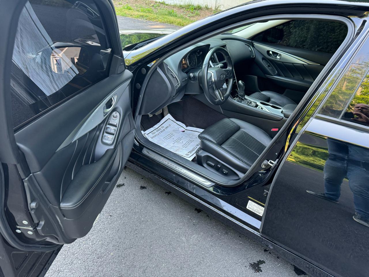 Infiniti Q50 3.0t LUXE AWD 2021