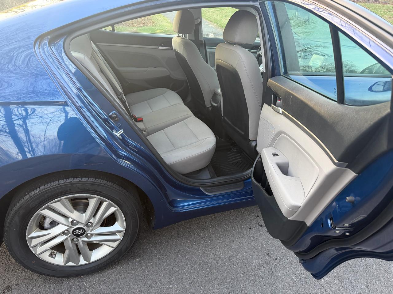 Hyundai Elantra Limited 2020