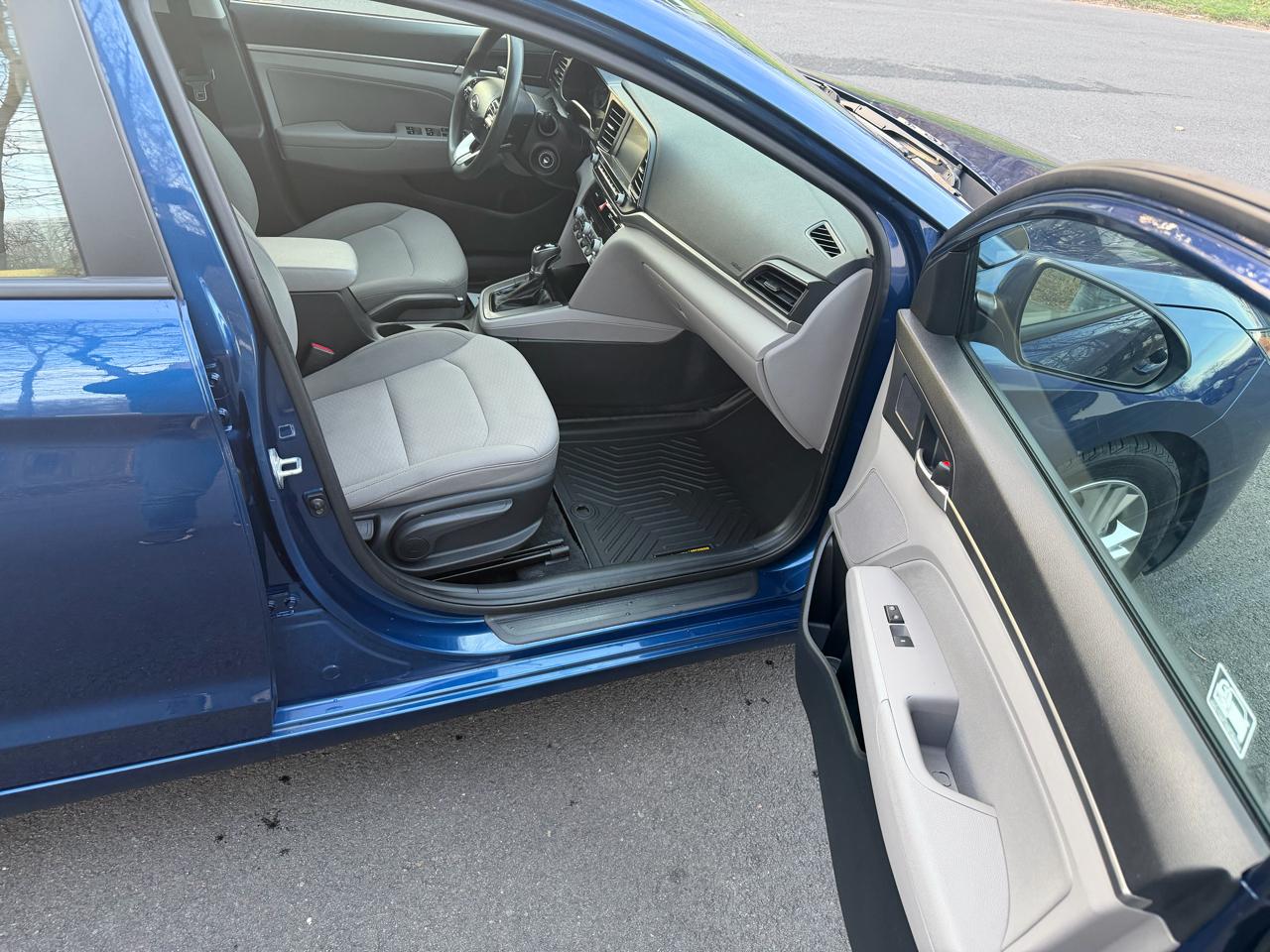 Hyundai Elantra Limited 2020