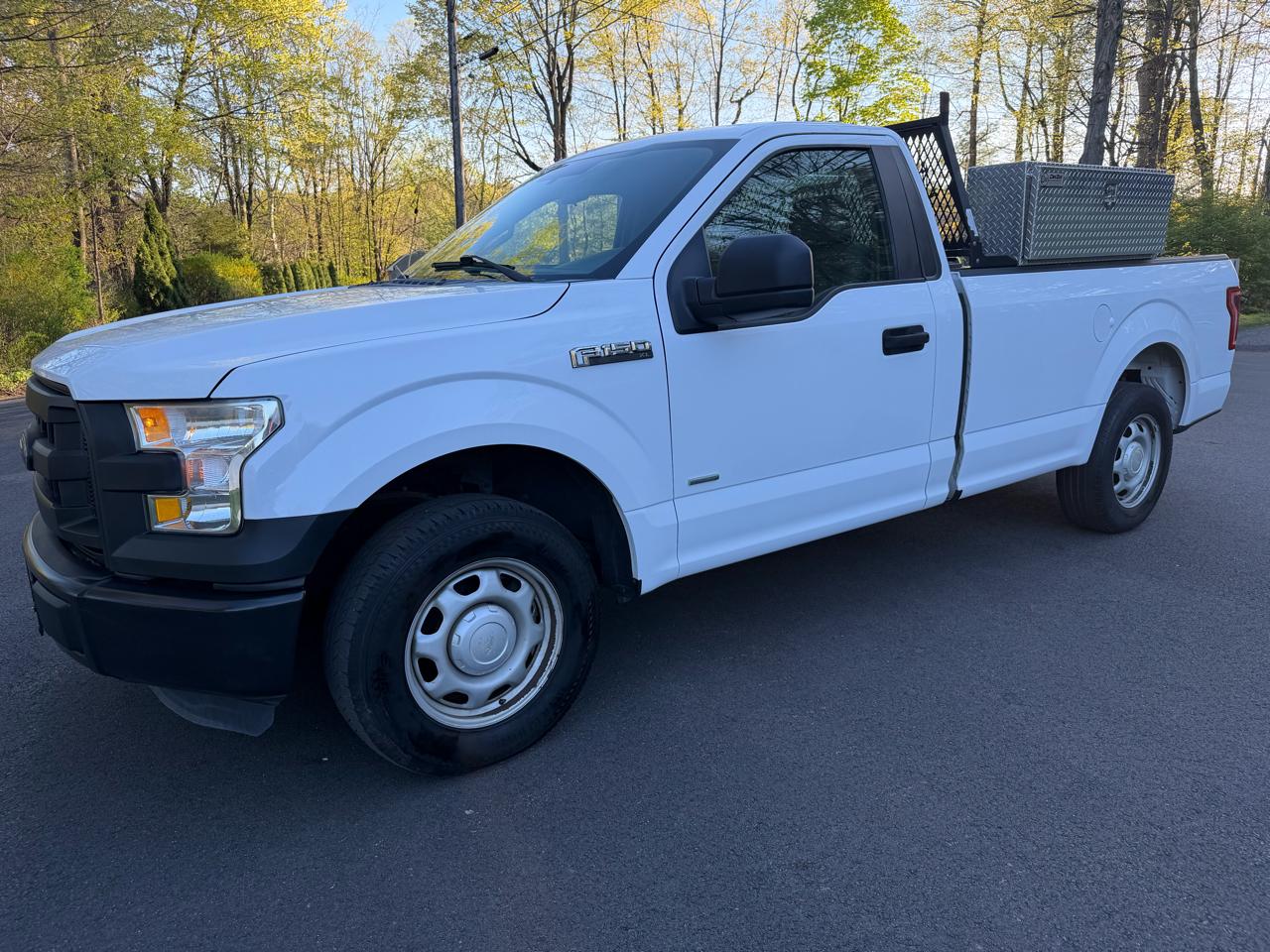 Ford F-150 2WD Reg Cab 141" XLT 2016