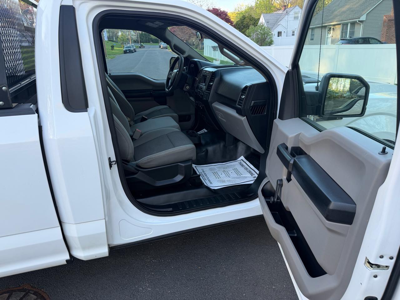 Ford F-150 2WD Reg Cab 141" XLT 2016