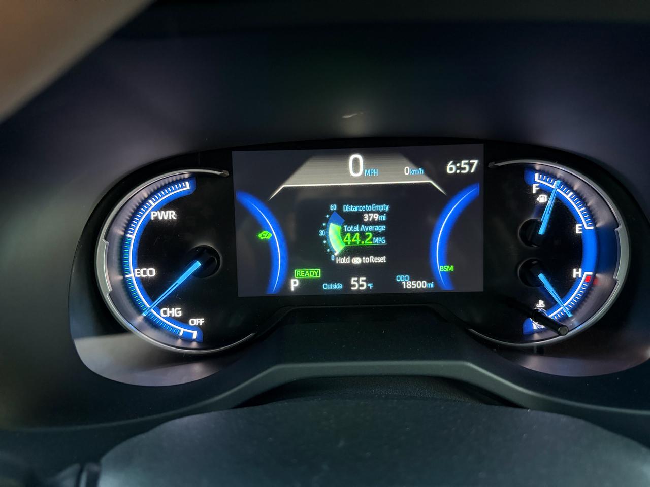 Toyota RAV4 Hybrid XLE 2025