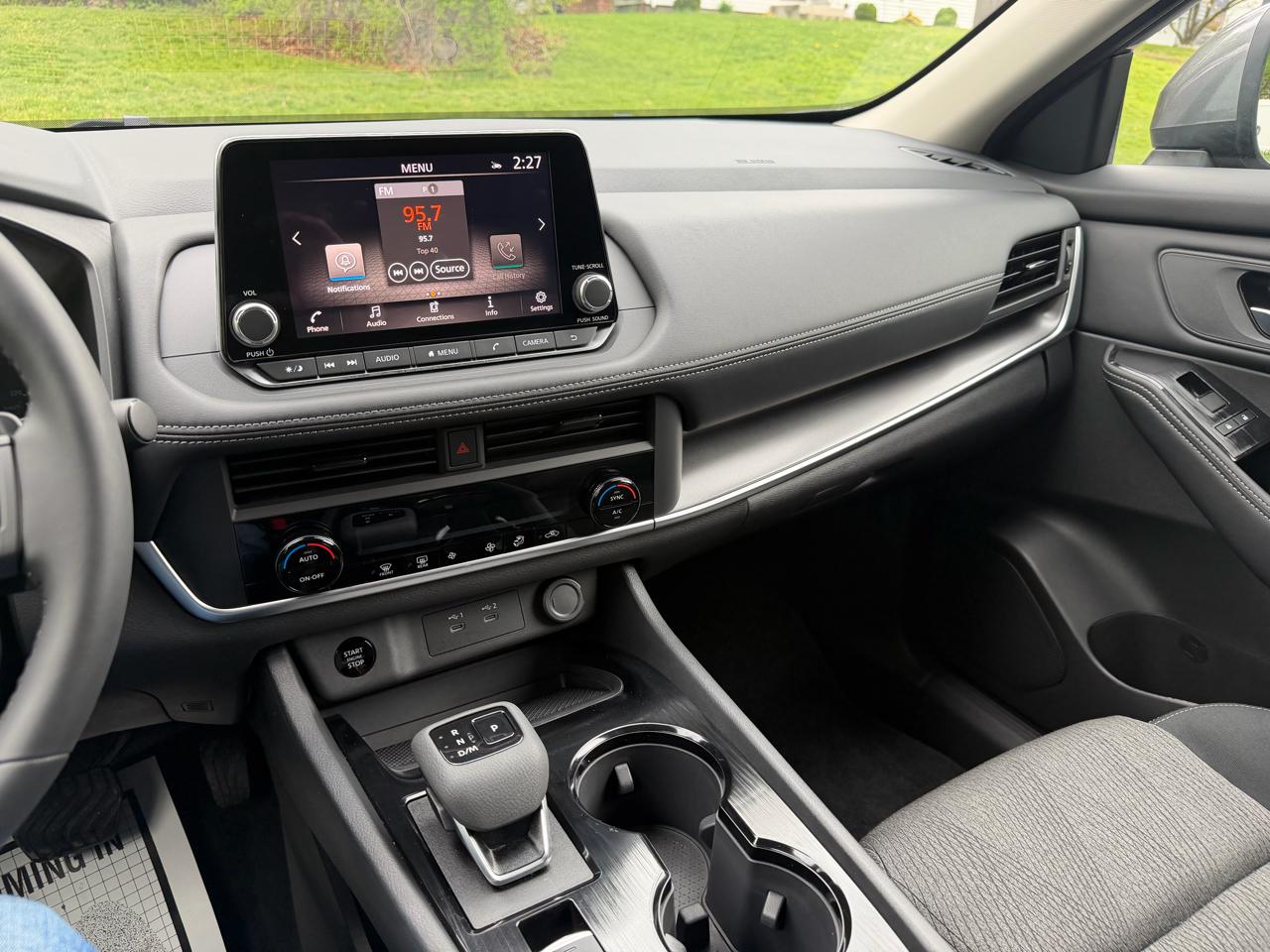 Nissan Rogue SV AWD 2026