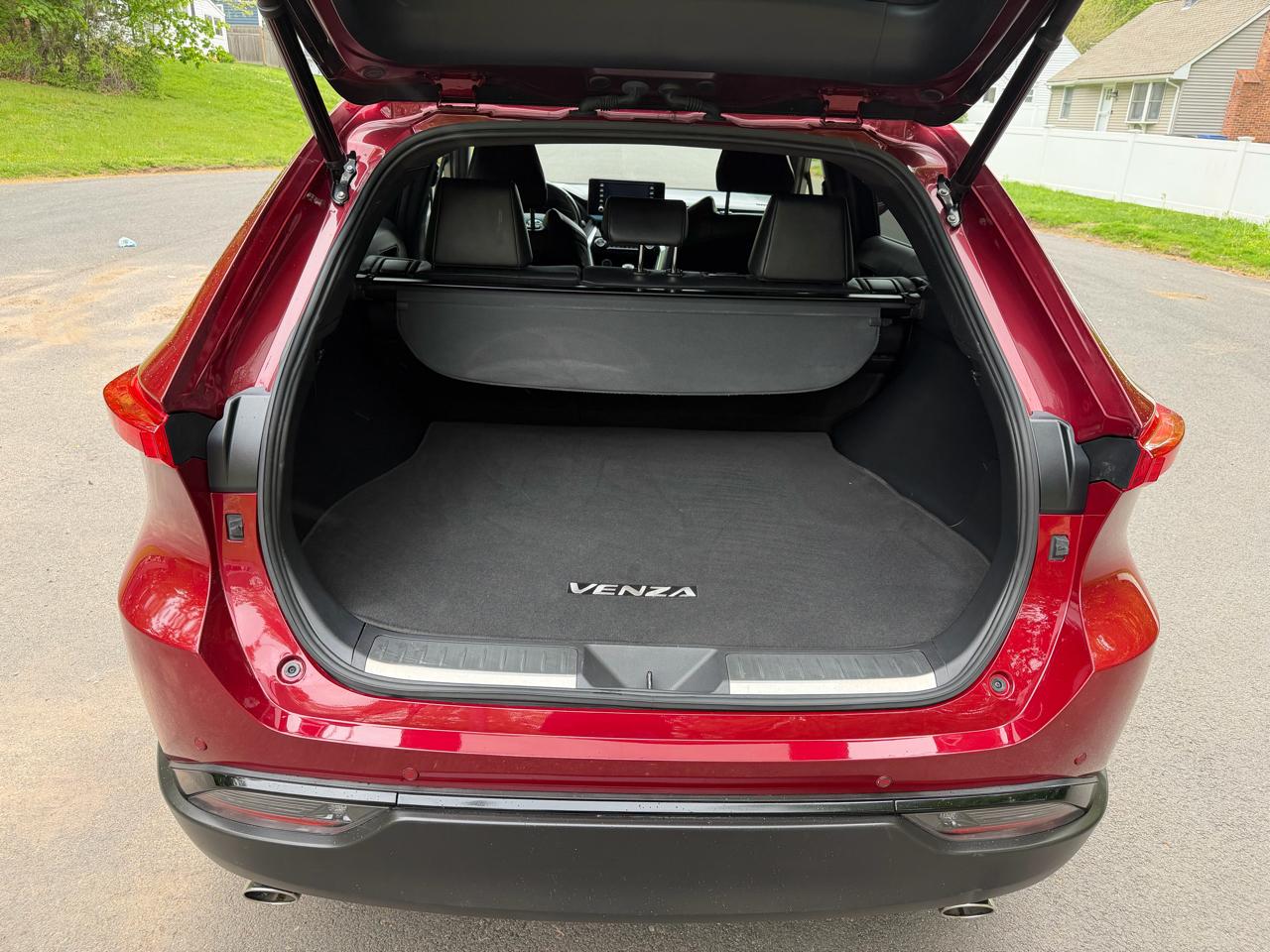 Toyota Venza XLE I4 AWD 2022