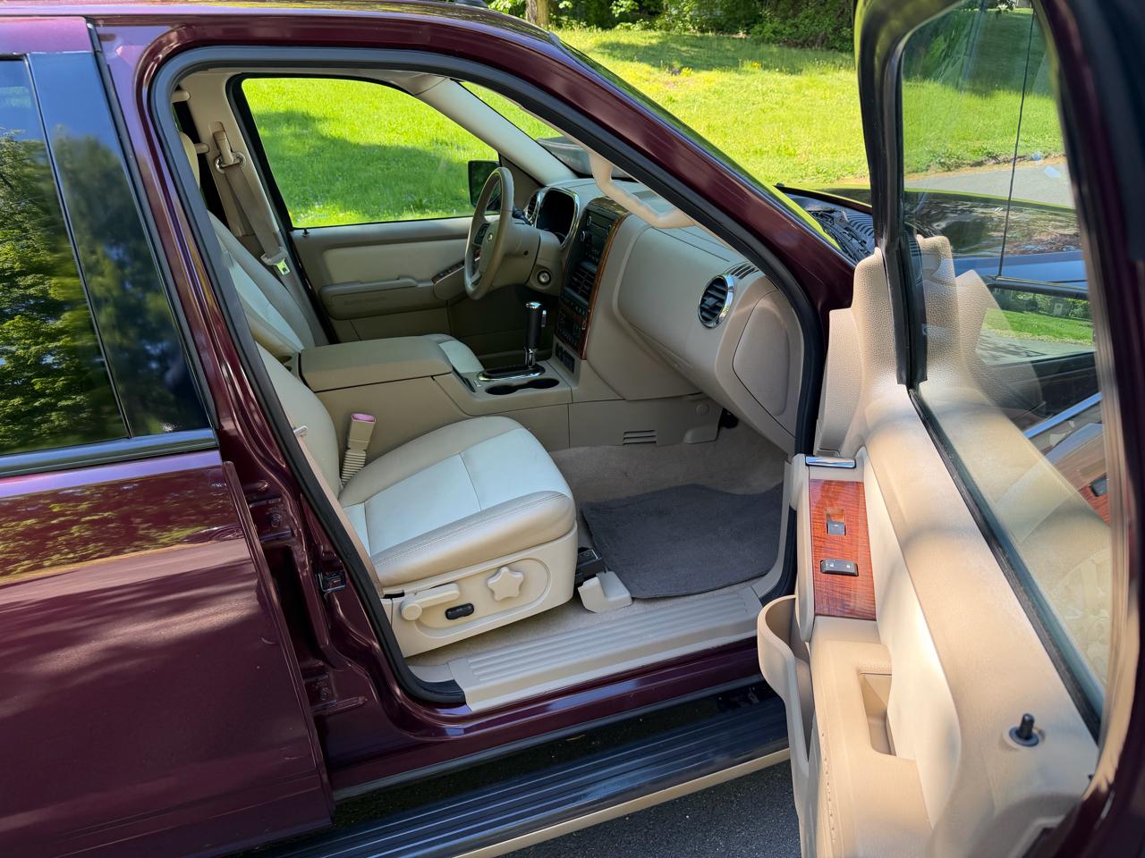 Ford Explorer Eddie Bauer 4.0L 4WD 2008