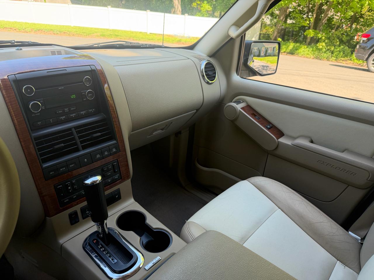 Ford Explorer Eddie Bauer 4.0L 4WD 2008