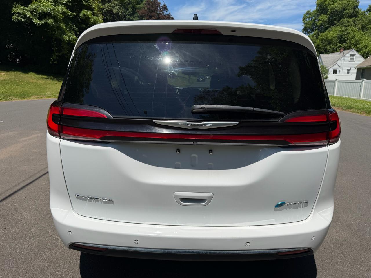 Chrysler Pacifica Hybrid Touring L 2023