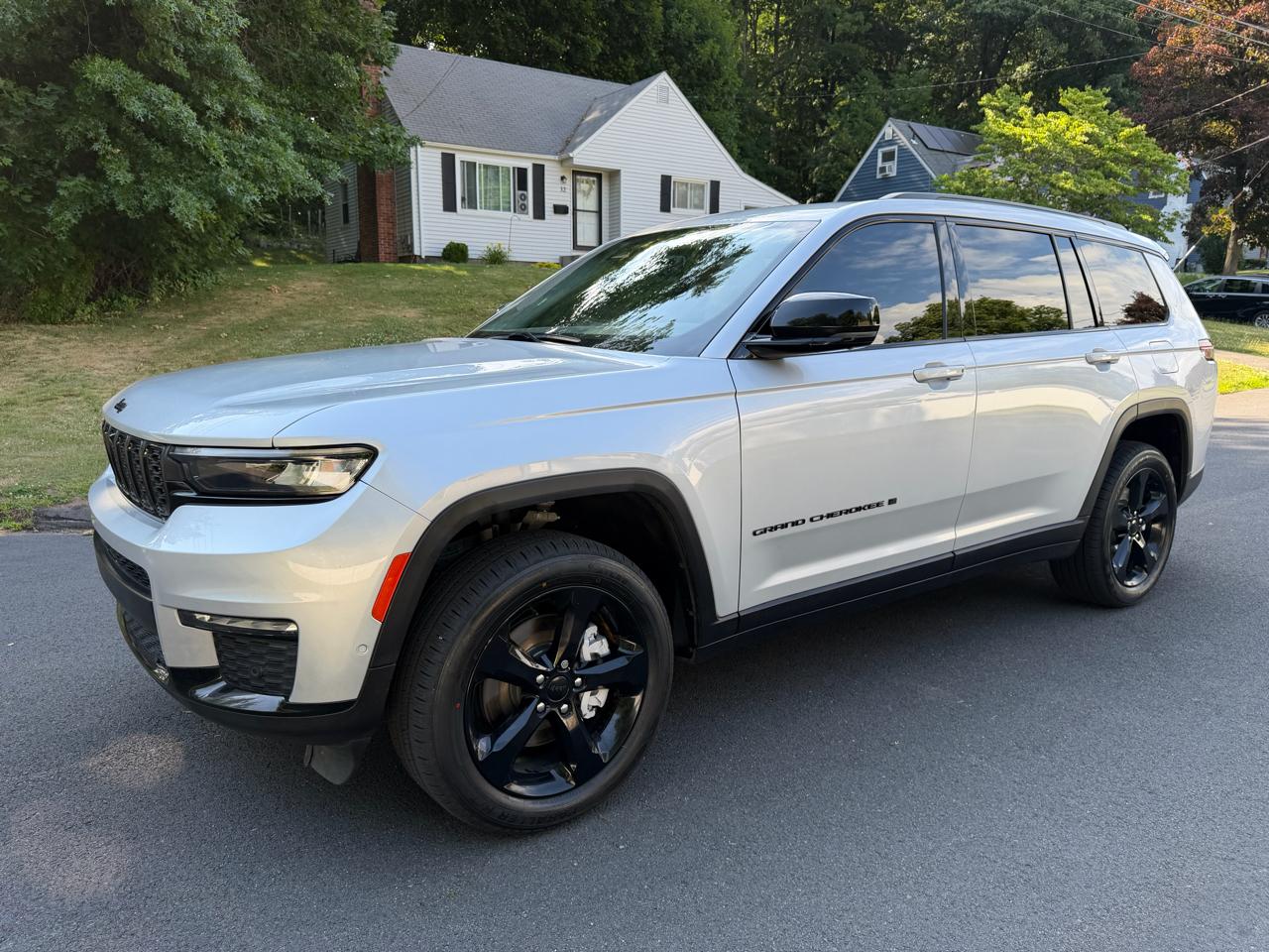 Jeep Grand Cherokee L Limited 4WD 2023