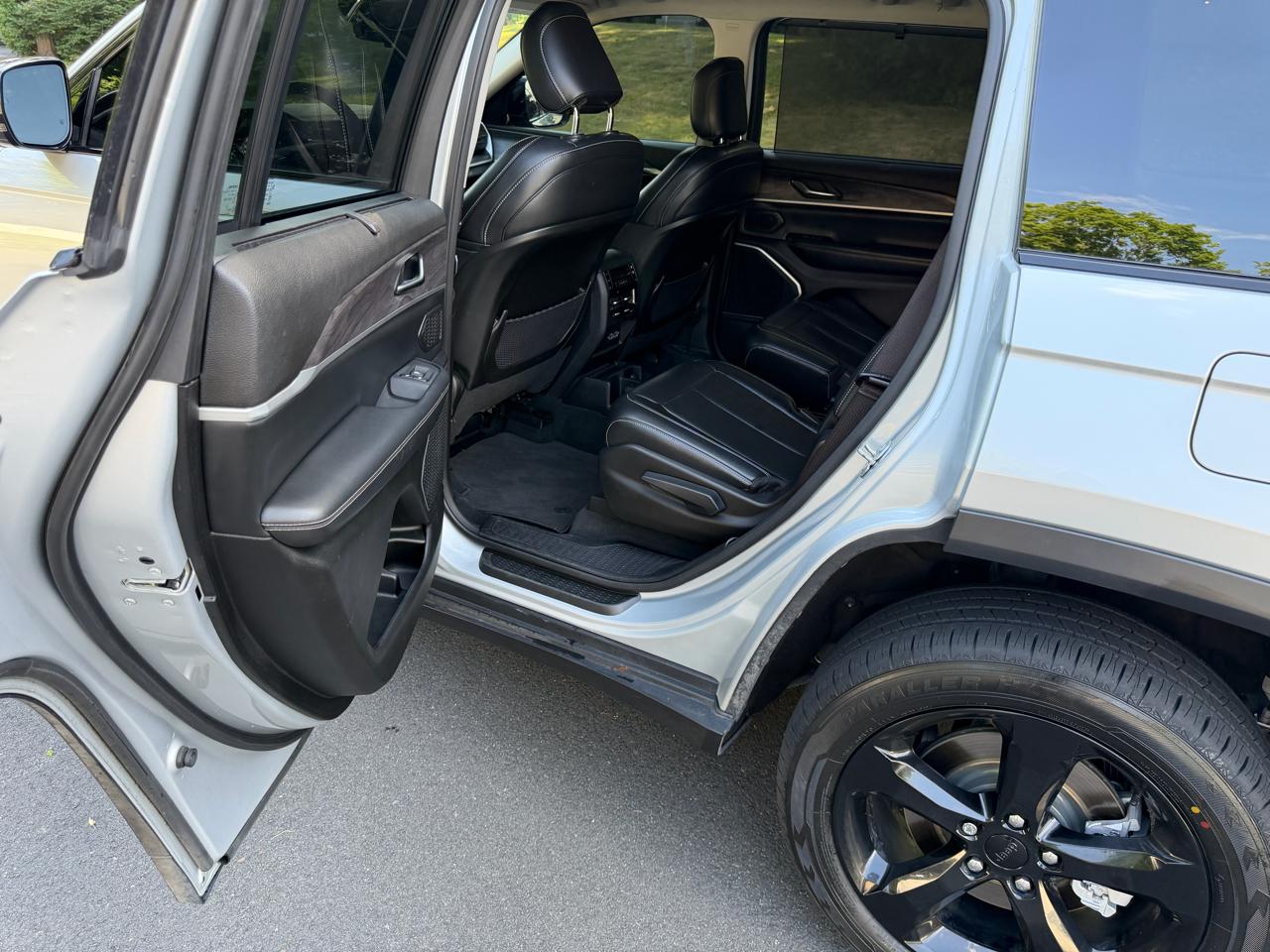 Jeep Grand Cherokee L Limited 4WD 2023
