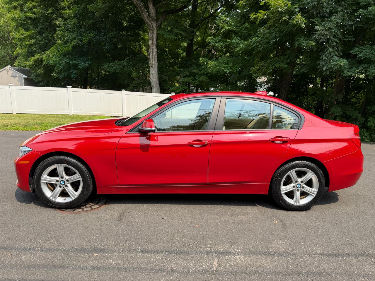 BMW 3-Series 328i xDrive Sedan 2014