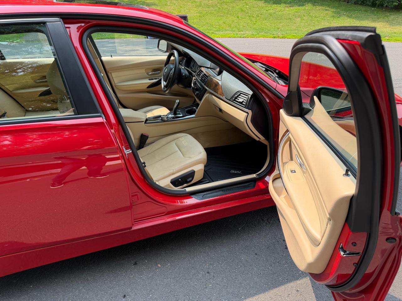 BMW 3-Series 328i xDrive Sedan 2014
