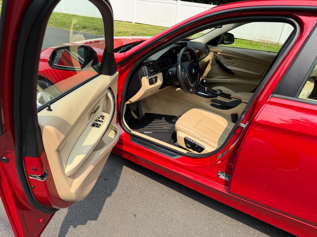 BMW 3-Series 328i xDrive Sedan 2014