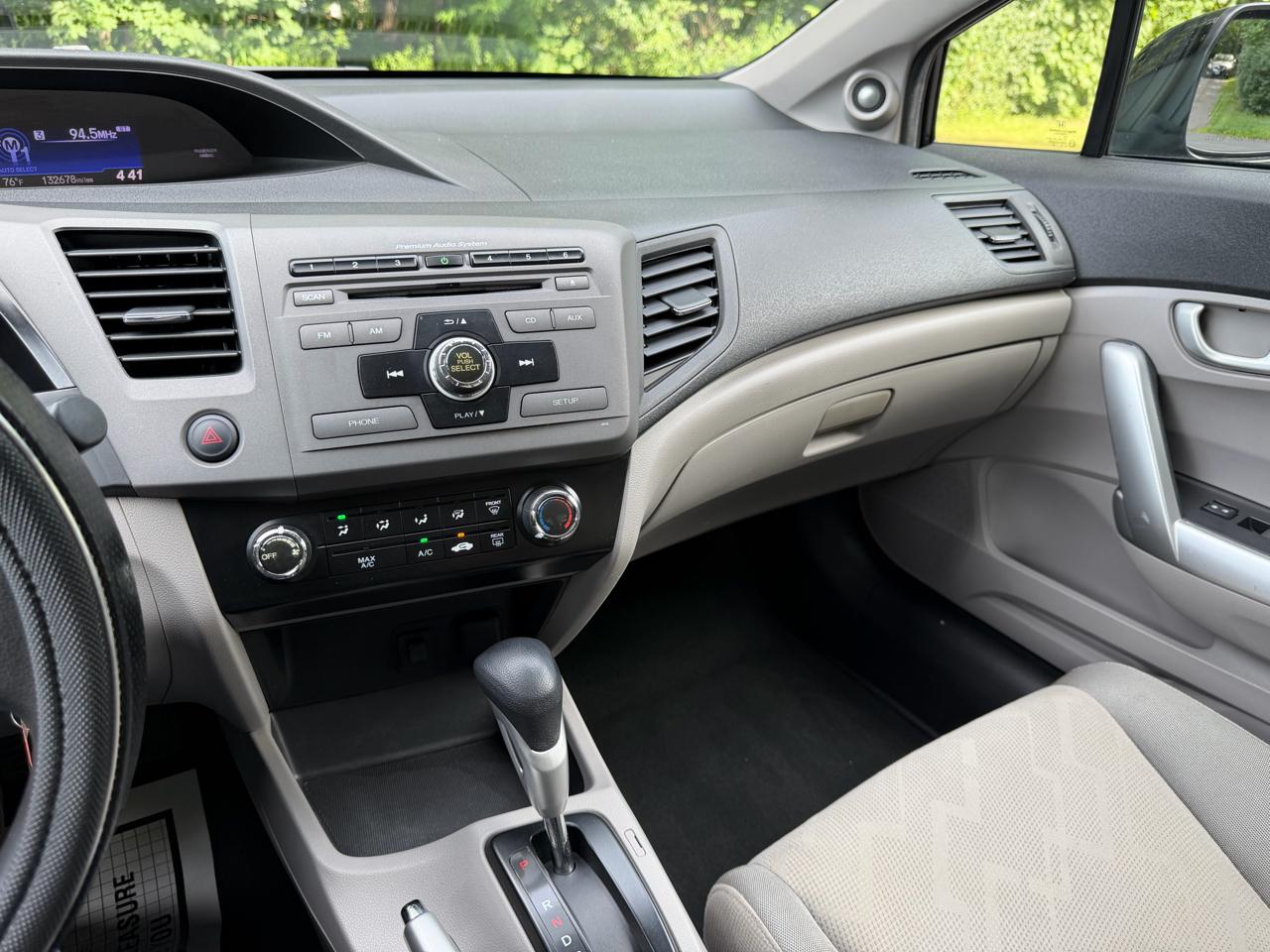 Honda Civic EX Coupe 5-Speed AT 2012