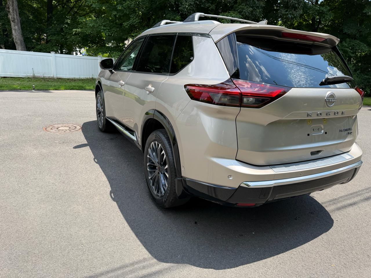 Nissan Rogue Platinum AWD 2026