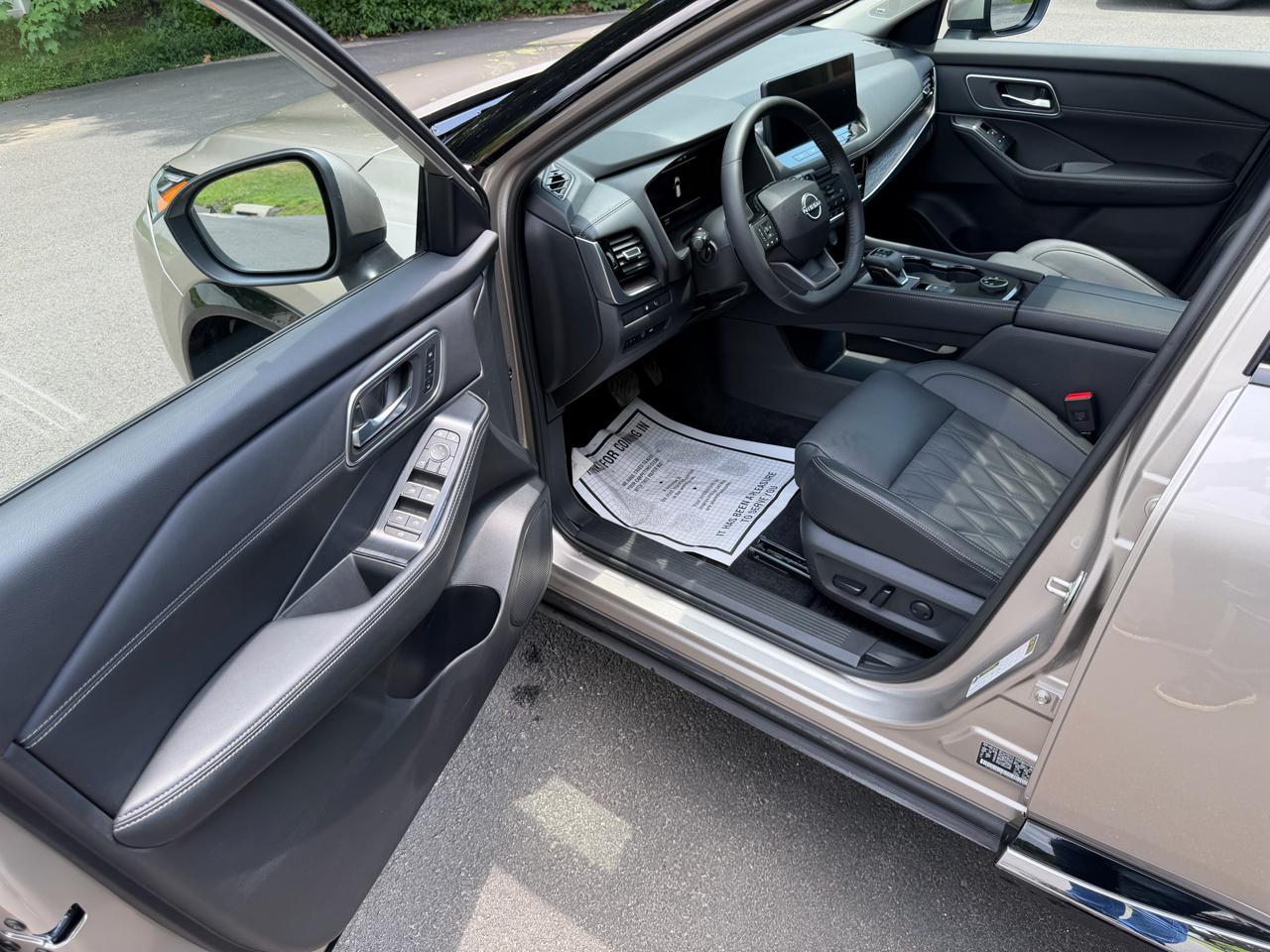 Nissan Rogue Platinum AWD 2026