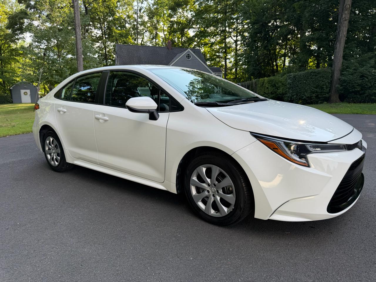 Toyota Corolla LE 2025
