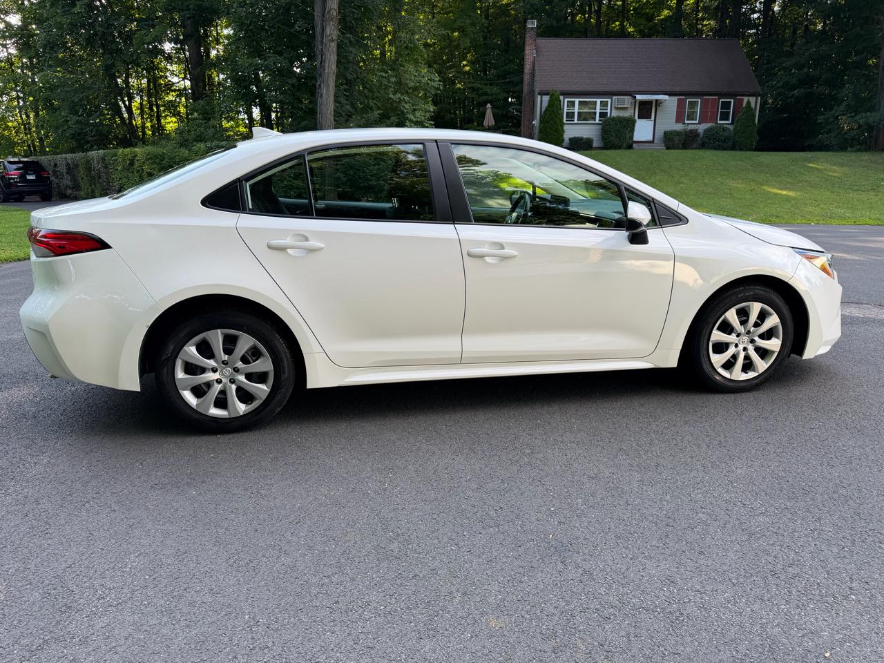 Toyota Corolla LE 2025