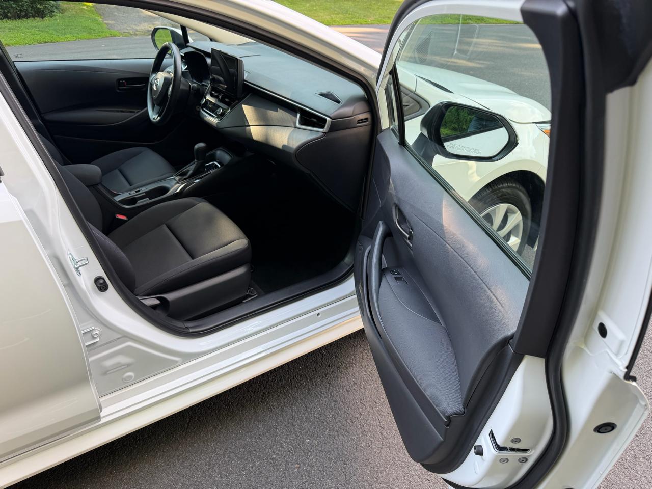 Toyota Corolla LE 2025