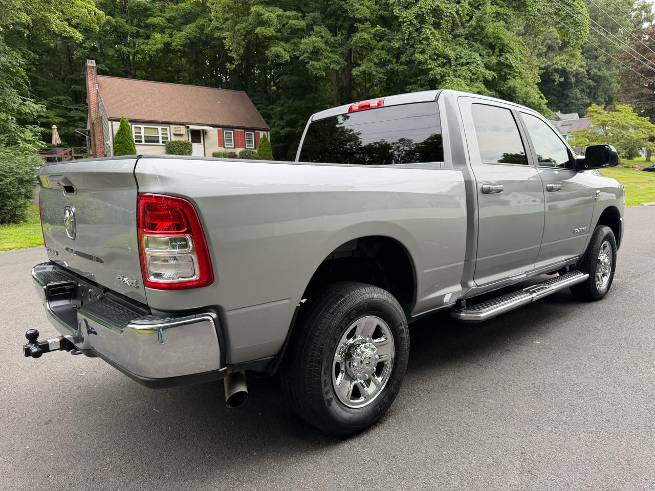 RAM 2500 Tradesman Crew Cab SWB 4WD 2022