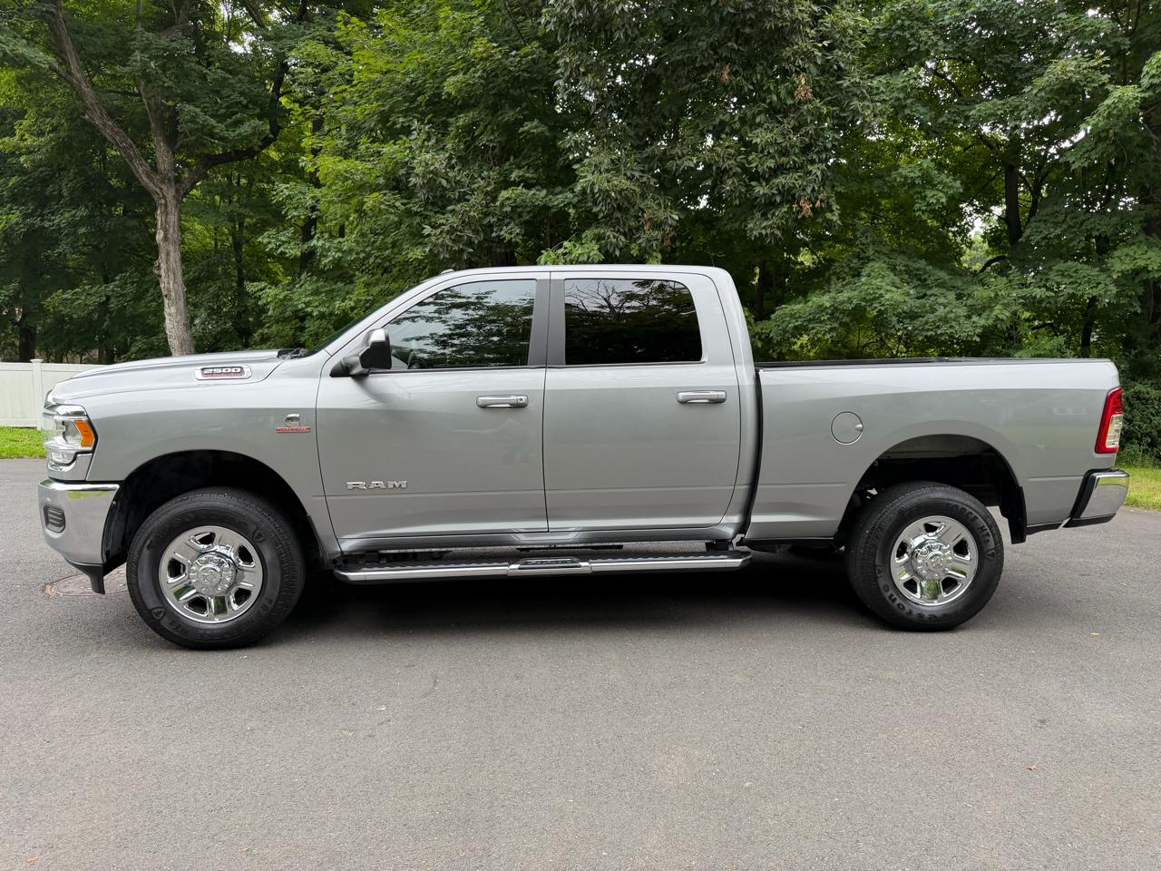 RAM 2500 Tradesman Crew Cab SWB 4WD 2022