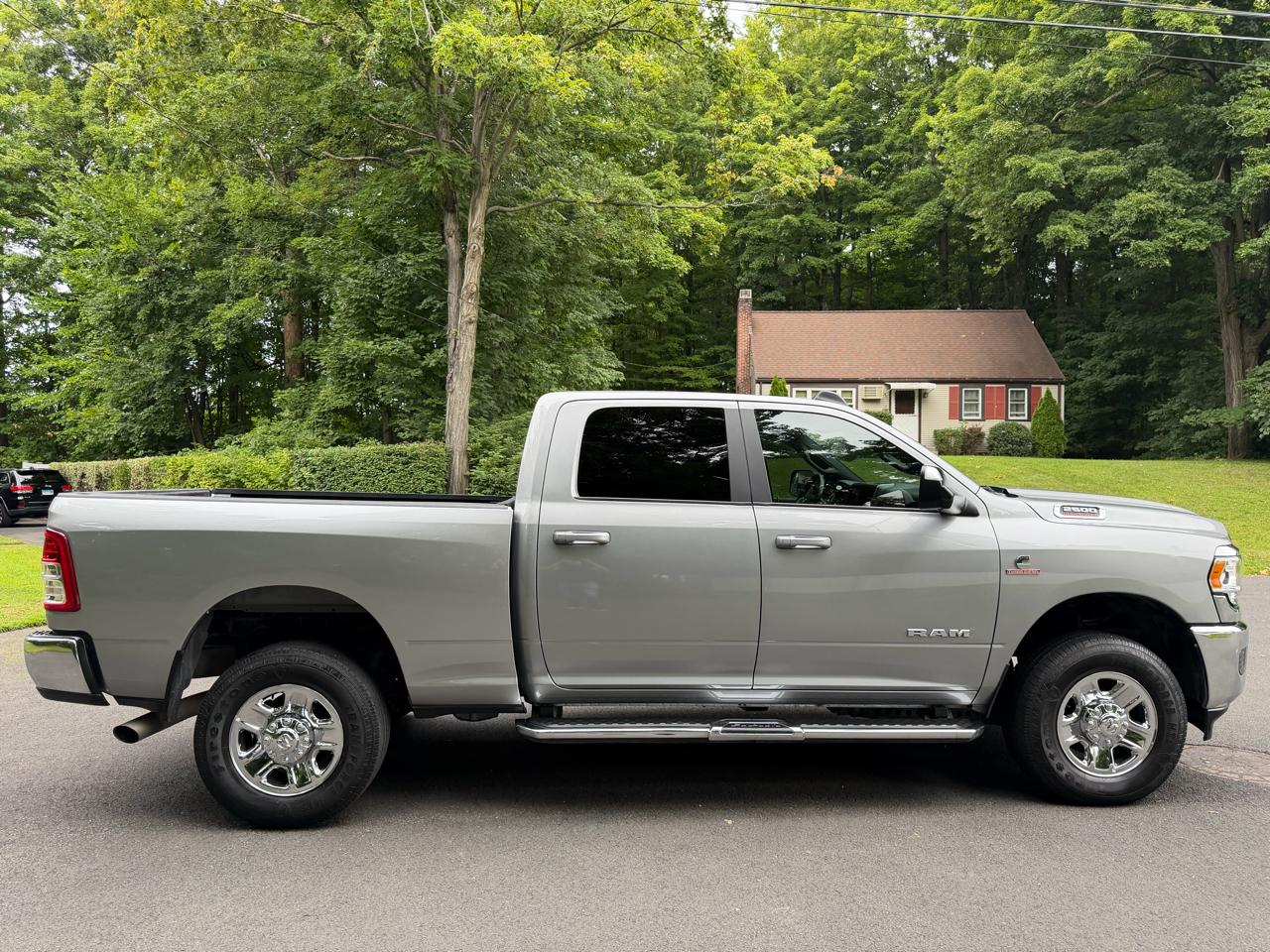 RAM 2500 Tradesman Crew Cab SWB 4WD 2022