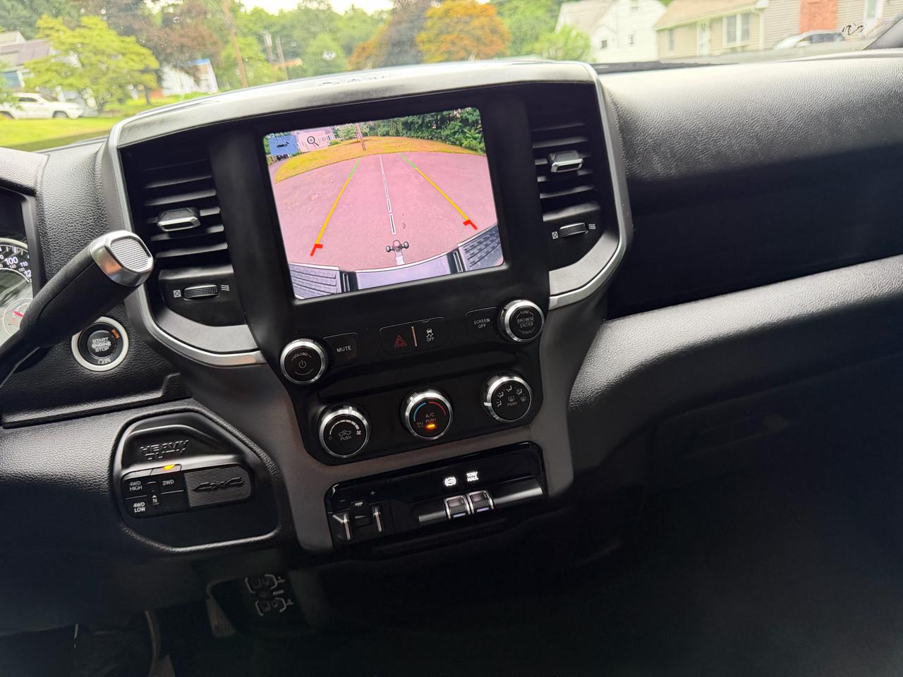 RAM 2500 Tradesman Crew Cab SWB 4WD 2022